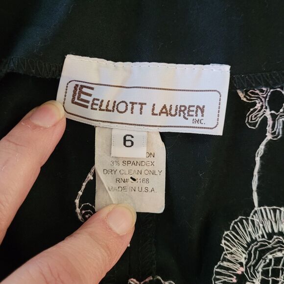 Elliott Lauren Pants Womens Sz 6 Zip Black Pink Floral Embroidery Ankle Crop USA - Picture 4 of 16